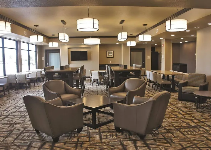 La Quinta By Wyndham Hotel